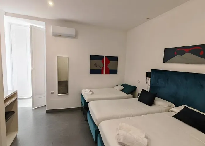 Art Street 3* Νάπολη